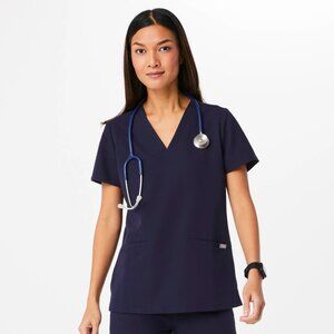 FIGS Casma Three-Pocket Scrub Top in Navy